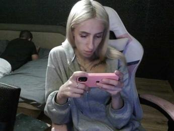 ZlayaaA webcam model stream image