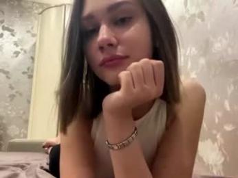 alysastuddiford webcam model stream image
