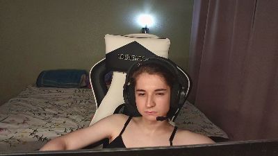 ShanBury webcam model stream image