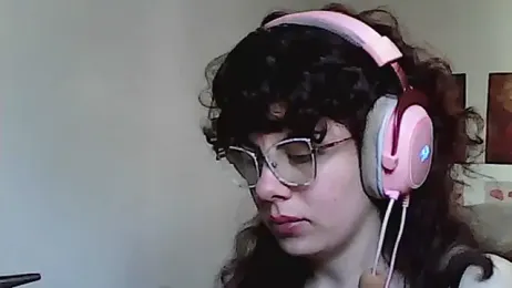 Owly_bloom webcam model stream image