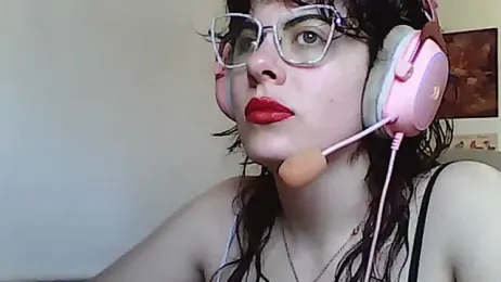 Owly_bloom webcam model stream image