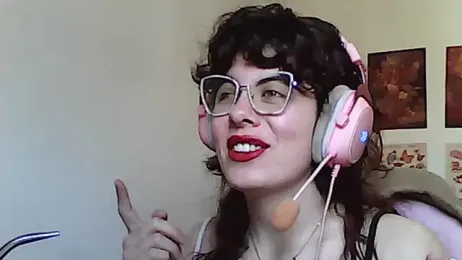 Owly_bloom webcam model stream image