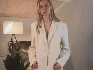 bridgetgartrell webcam model stream image