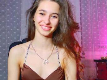 Bella-Rosee4u webcam model stream image