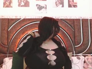 Bella Milleer webcam model stream image