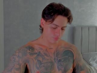 Austin Bennett webcam model stream image