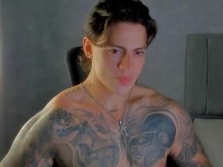 Austin Bennett webcam model stream image