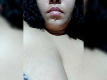 Thepoolgirl webcam bongacams model stream image