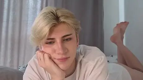 Oliver_star_boy_ webcam model stream image