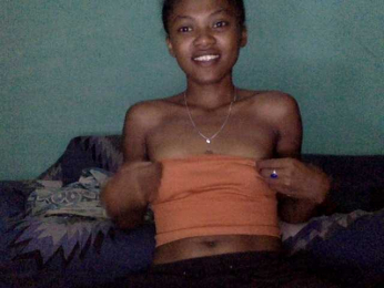 Laluna2 webcam model stream image