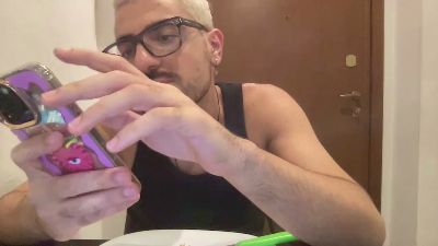 Giovannuzz webcam model stream image