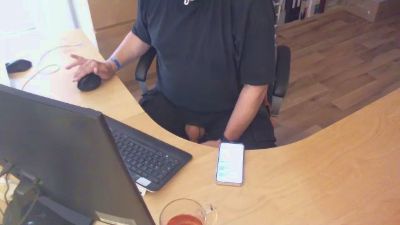 Barefooter webcam model stream image