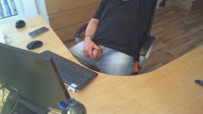 Barefooter webcam model stream image