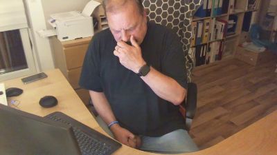 Barefooter webcam model stream image