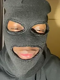 blackk44- webcam model stream image