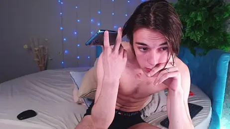 Oopsl_ webcam model stream image
