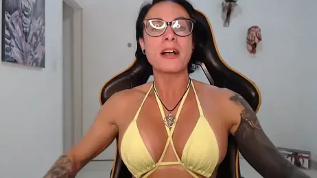 CrisBathoryxxx webcam model stream image