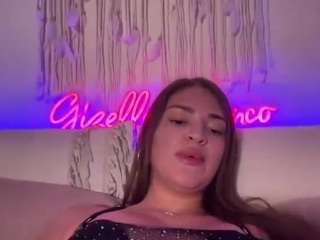 xogizelle webcam camsoda model stream image