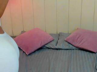 Laura Carmona webcam model stream image