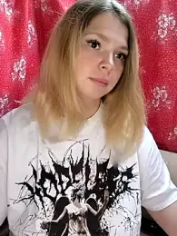 Zuli_Kiska webcam model stream image