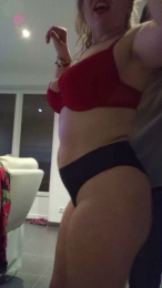 Chaud_show webcam cam4 model stream image