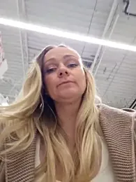 Bondgirl_013 webcam model stream image