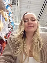 Bondgirl_013 webcam model stream image