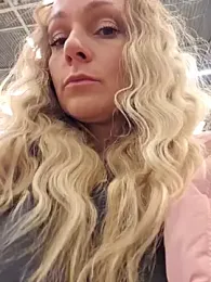 Bondgirl_013 webcam model stream image