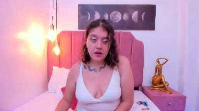 NiaStark webcam model stream image