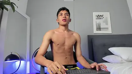 Tylerffoxx webcam model stream image