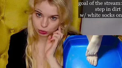 Creatrix_Lola webcam model stream image