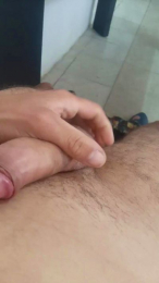 rafilds04_hot webcam model stream image