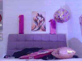 lola-star webcam camsoda model stream image