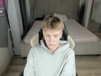 louie_evans webcam model stream image