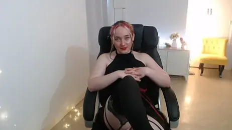 Crystal-dreamt webcam stripchat model stream image