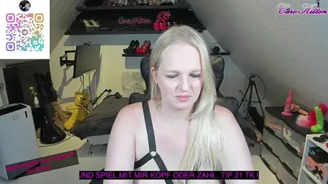 caro_kitten webcam model stream image