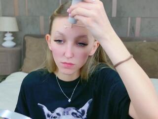 Kelly Bradford webcam model stream image