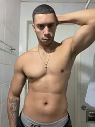 Rapha2021 webcam model stream image