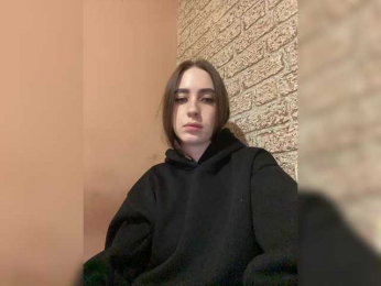 Hikikomori27 webcam model stream image