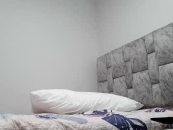 railey_and_megan webcam chaturbate model stream image