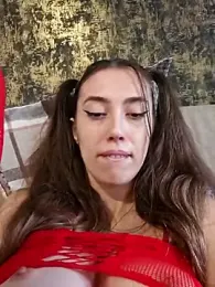 Virggin_Squirt webcam model stream image