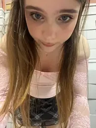 Lunabelle_ webcam stripchat model stream image