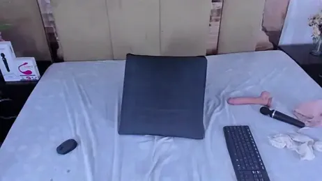 LizBrook webcam model stream image