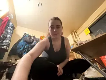 Snowbunnycake_131 webcam model stream image