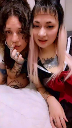 EroMiauEro webcam model stream image