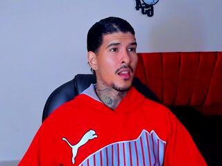 Jiro Kenji webcam model stream image