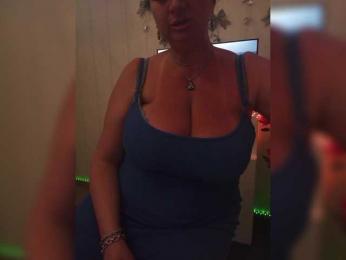 Lana73 webcam model stream image