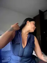 Issane_Peru webcam model stream image