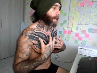 Zeus Brioly webcam model stream image