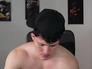 Hazzan Velez webcam model stream image